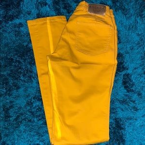 🔥Authentic Escada stretch jean🔥